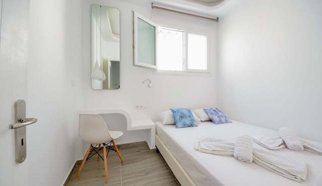 Charming Naxos Apartment | Apartment with Seperate Bedroom | Modern Furnishing in Naxos