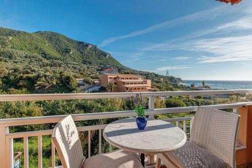 Charming Studio Just Steps from Paramonas Beach