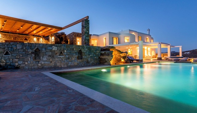 Chef included by Fantasia Villas: Elia Villas 13 bedrooms in mykonos