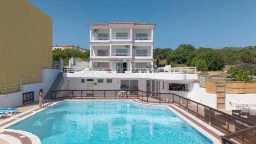 CHIOS HOTEL in Katarráktis