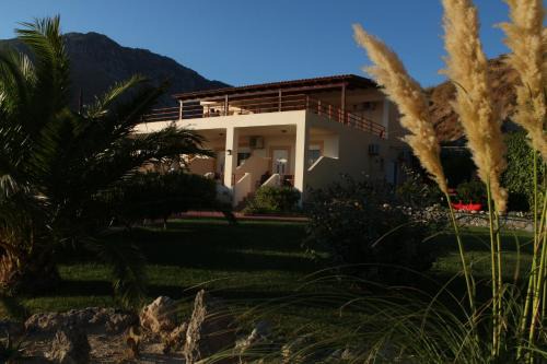Chrisanthi Studios & Apartments in Plakias