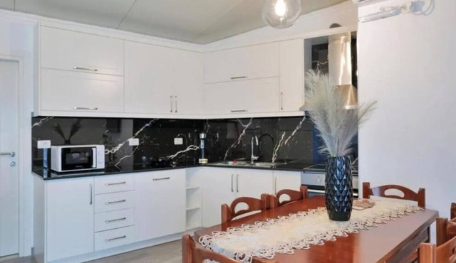 Coastal Dwell - 2BR Seaside Stay 2'Walk from Beach in Saranda