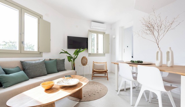 Comfort 2-Bedroom Upper Floor Apartment with SeaView By Triotissa Local Living C in Paros