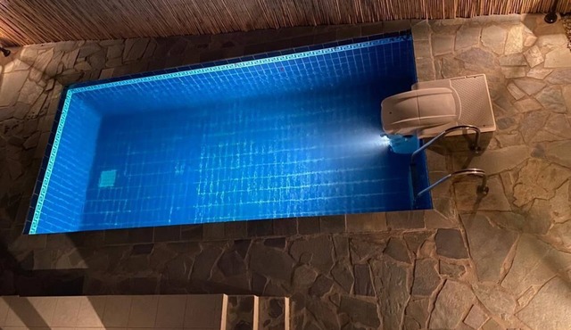 Comfortable, peaceful villa/private pool 7 minutes from sandy beaches