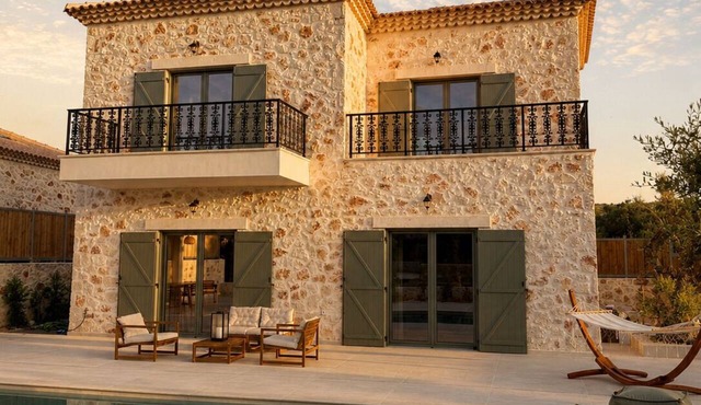Conte Maris Tower III - Sea View Mediterranean Escape in Tragaki