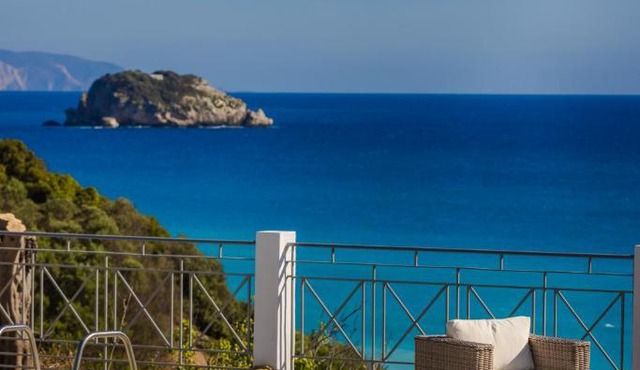 Costa Avithos