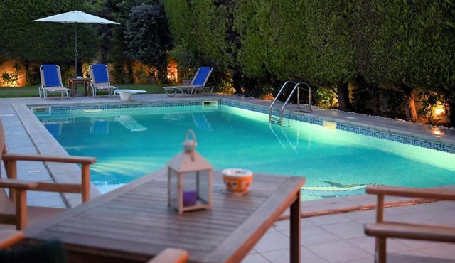 Cottage BLUE DOLPHINS with private pool