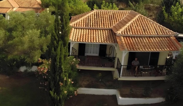 Country House 'No 2 Holiday Home 4 Adults' with Sea View, Wi-Fi and Air Conditioning