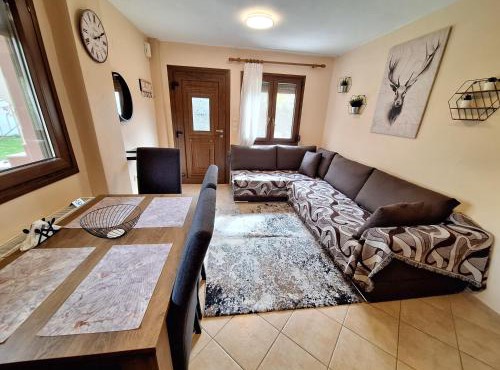 Country House on Mount Olympus in Kariá
