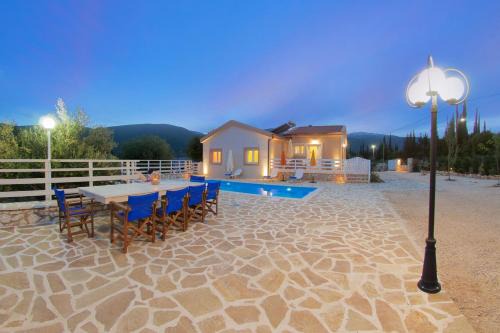 Country Style Villa Christina