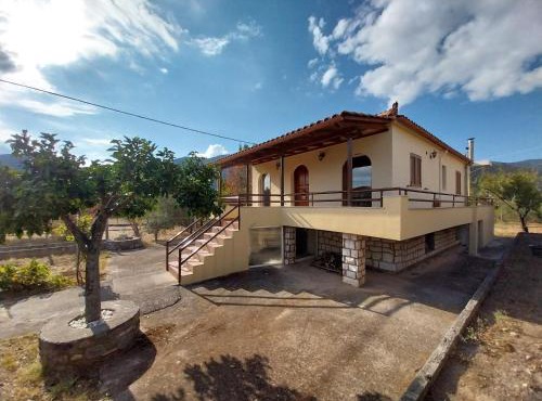 Cozy Country house in Episkopí