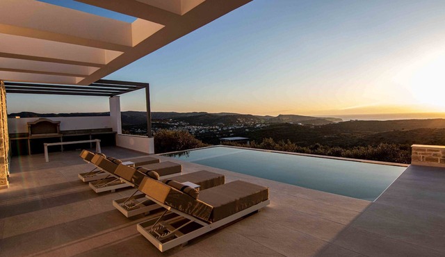 Crete Villa Paseathea, Luxurious Pool Getaway