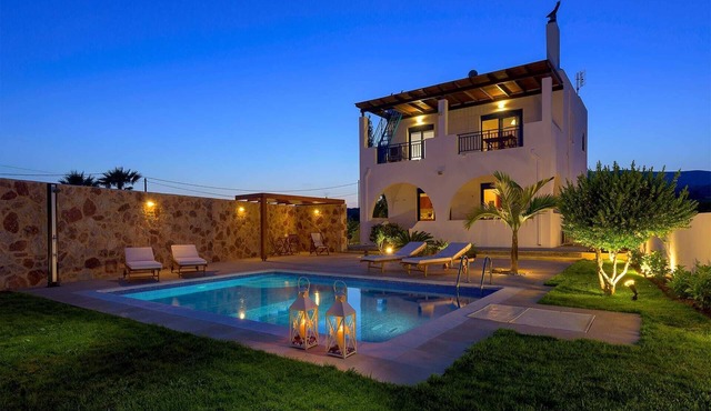 Deep Blue Villa in Lachania