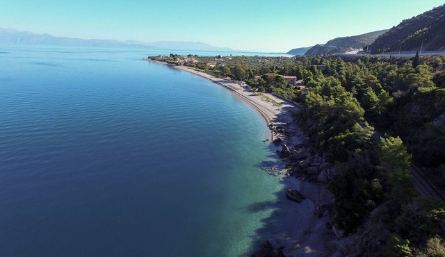 Diakopto beachfront, extra comfort 3BR family apartment (Punda Beach) in Diakopto