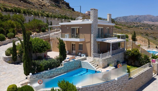 Dilira Villas-Villa Diana. Spacious villa near Ageia Pelagia with private pool.