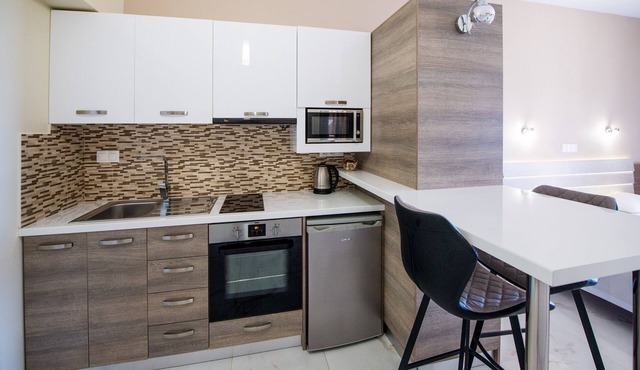 Dionysos Apartments