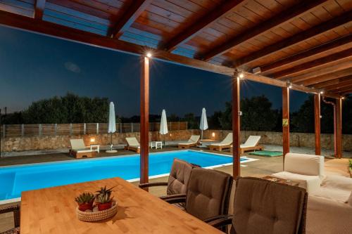Drosoula Villa 3bdr private swimming pool