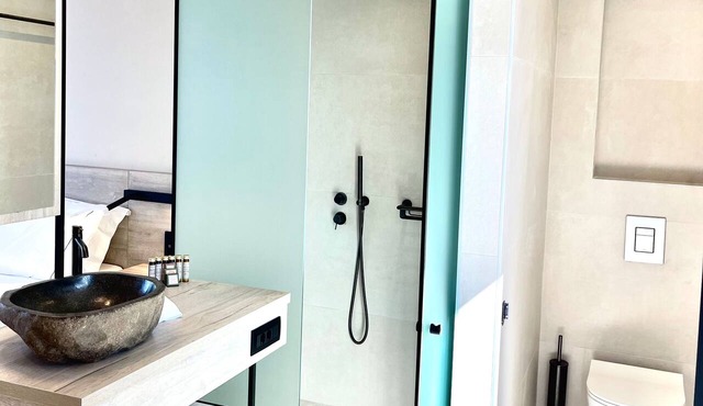 Eleia Seafront Rooms & Villas in Lesvos