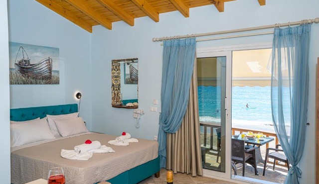 Elena's Seaside Apartments & Studios