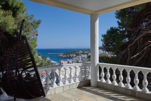Eleni's Guest House in Patitiri
