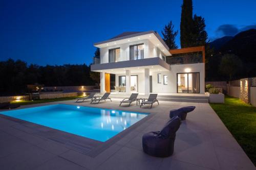 Elysian villas