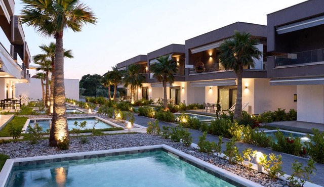Emerald Island Residential Complex in Skala Rachoniou