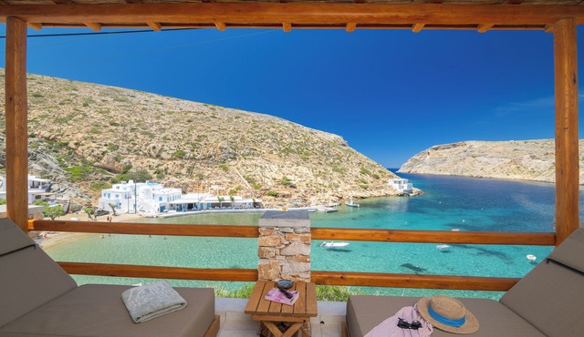 Ethereal House - Seafront by Cheronissos Beach in Sifnos