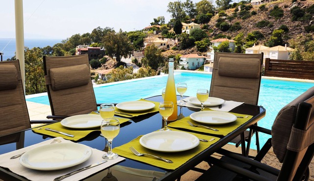 Eucalyptus Villa. Amazing views from an infinity pool in Aegina