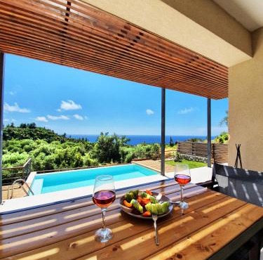 euphoria villas - Gaia & Aura