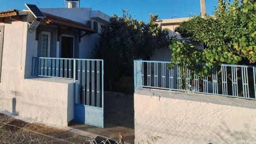 Eve's house in Mokhós