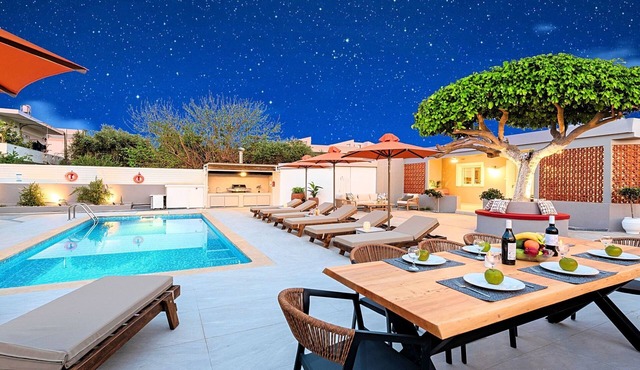 für 24 Personen in Chania, Kreta (West-Kreta) by Interhome