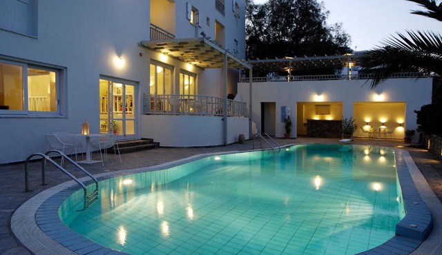 Filoxenia Apartments
