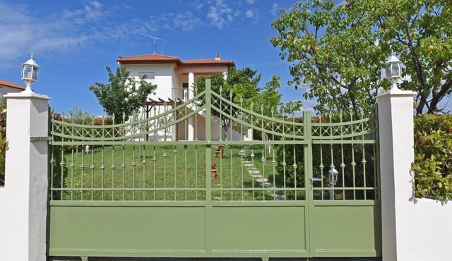 Fotinia Beach House Ground Floor by RentalsPro
