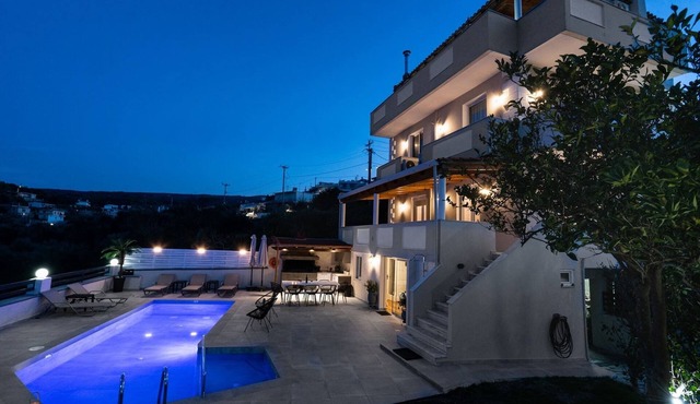 Fully rennovated 4bedr villa,a luxury retreat!