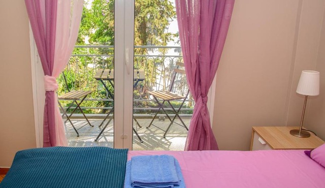 Fully renovated and relaxing apartment in Athens