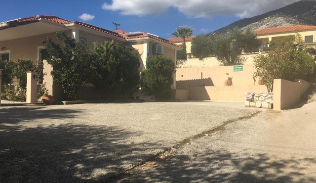 George Apartments in Lourdhata