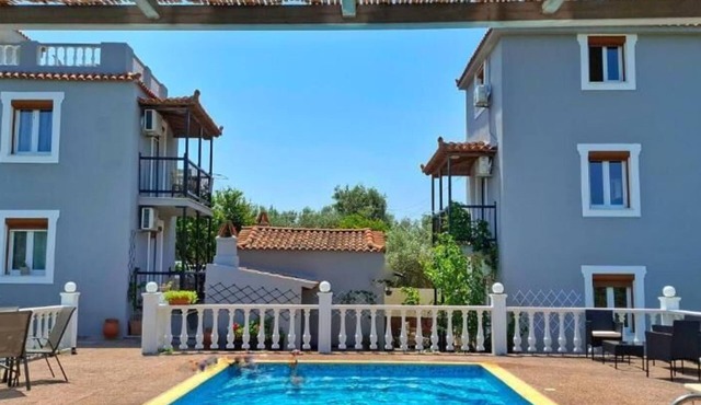 GEORGIA APARTMENTS in Skopelos