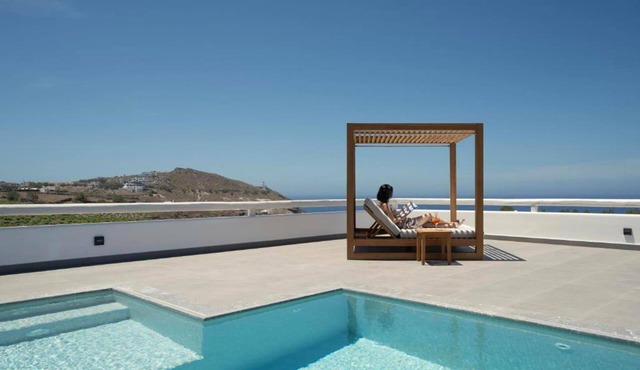 Golden Sunset Villa heated pool - My Rental Homes