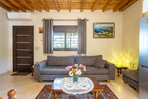 Grande Luxury Villa Kalamata - 2 in Kalamata