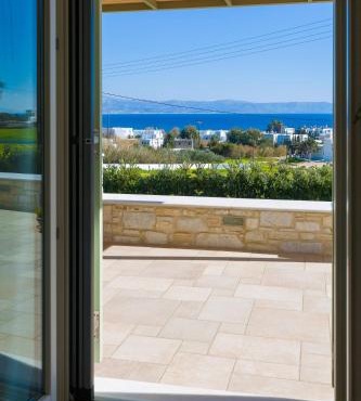 GREEN IN BLUE RESIDENCE LOGARAS