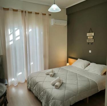 Group & family penthouse 300m from Agios Ioannis subway,metro station!