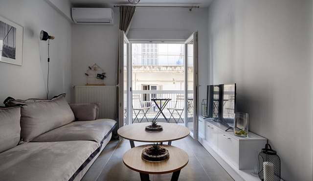 heliconia deluxe Apt.(must)