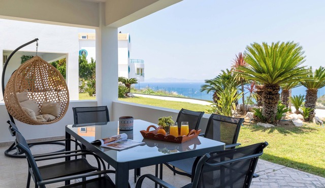 Helios, Luxury Villa