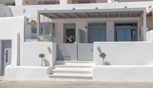 HH Bay | Luxury house by the sea