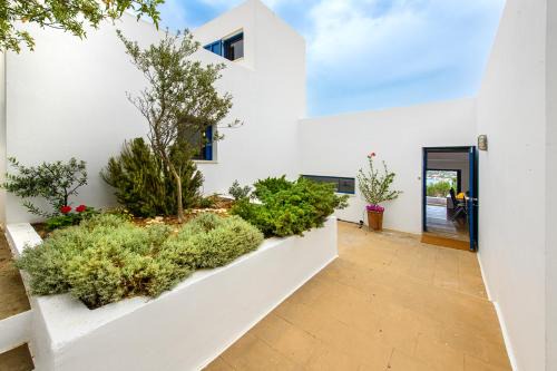 Hidesign Athens Villa In Sounio in Sounio