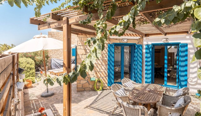 Holiday Home 'Kalliope' with Sea View, Wi-Fi and Air Conditioning