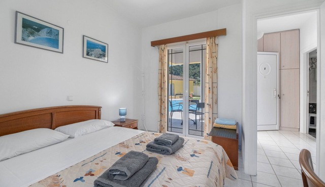 Holiday Home 'Dioni' with Mountain View, Wi-Fi and Air Conditioning