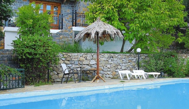 Holiday home in Prina near Agios Nikolaos in Prína