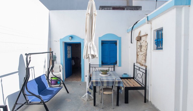 Holiday Home 'Naxos Family House In Vivlos' with Sea View, Wi-Fi and Air Conditioning in Naxos