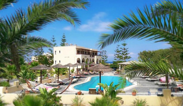 Horizon Resort in Kamari